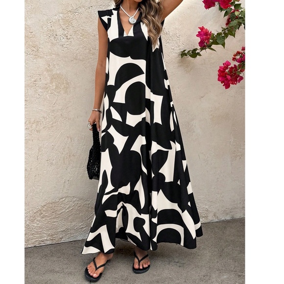 Abstract Geo Print Cap Sleeve V neck Flowy Maxi Dress - Picture 10 of 11
